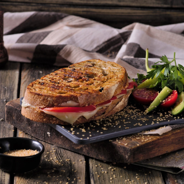 Ekşi Mayalı Akdeniz Ekmeği Dilimli