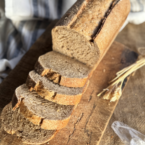 Ekşi Mayalı Tam Buğday Tost Ekmeği