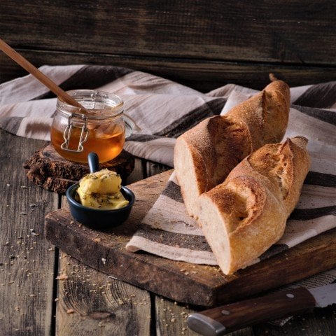 Glütensiz Cevizli ve Zeytinli Karabuğday Ekmeği Bütün