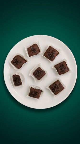 Glutensiz Vişneli Brownie (Şeker İlavesiz)