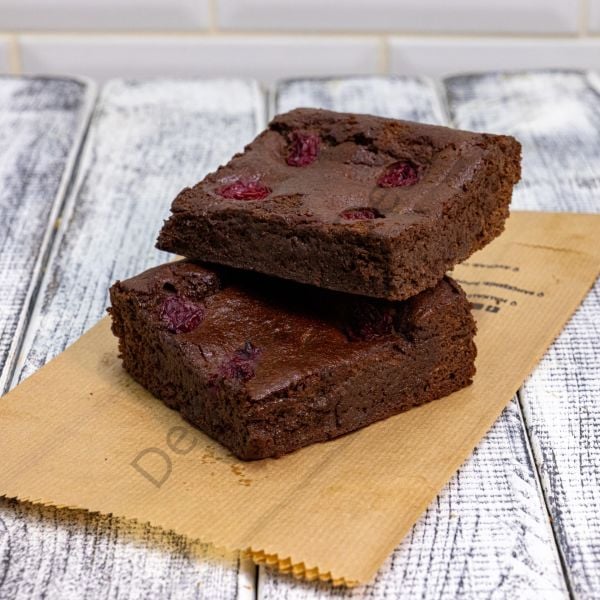 Glutensiz Vişneli Brownie (Şeker İlavesiz)