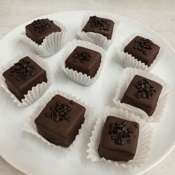 Glutensiz Vişneli Brownie (Şeker İlavesiz)