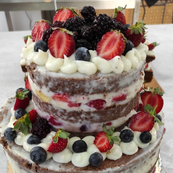 Badem Sütlü Meyveli Çıplak Pasta( Glutensiz, Laktozsuz ve Şeker İlavesiz )