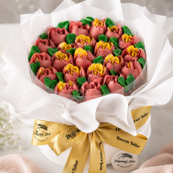 Fıstıklı Çiçek Pasta(Glütensiz, Laktozsuz ve Şeker İlavesiz)(6 Kişilik)
