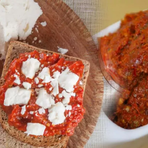 Ev Yapımı Ege Yöresel Acı-Sos