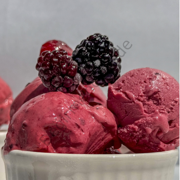 Artizan Dondurma Orman Meyveli(Şeker İlavesiz, %100 Jersey İnek Sütü)