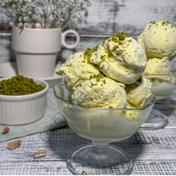 Artizan Dondurma Fıstıklı(Şeker İlavesiz, %100 Jersey İnek Sütü)