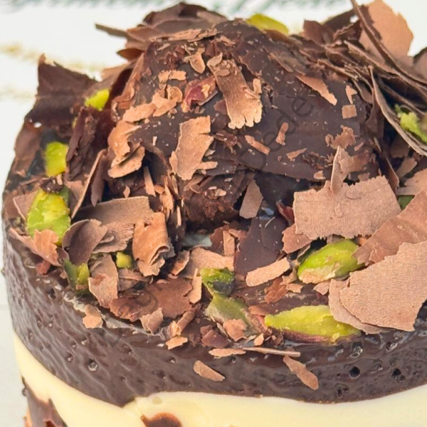 Profitrollü Fıstıklı Çikolatalı Pasta(Şeker İlavesiz ve Glutensiz)