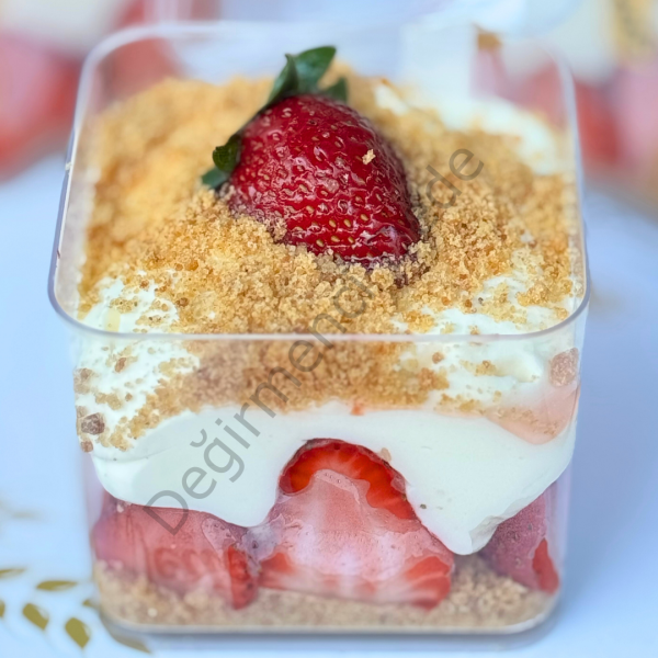 Magnolia Çilekli(Glutensiz, Laktozsuz ve Şeker İlavesiz)